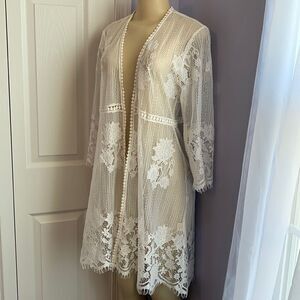 Designer Swimwear Lace Crochet Cover-up Kimono Wrap M white